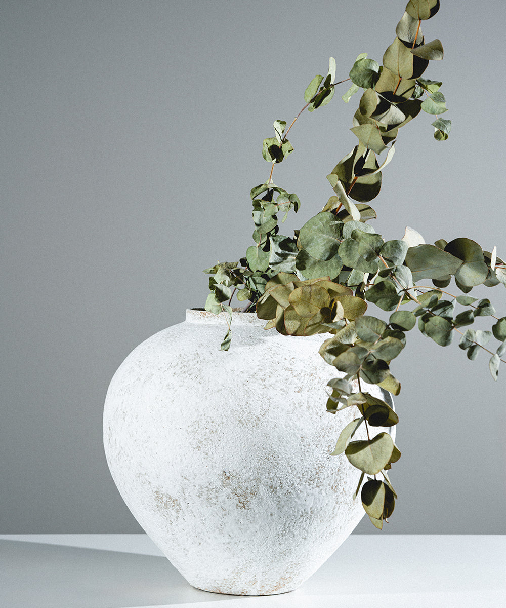 Iris, hand-finished sculptural vase by pluto. Dubai
