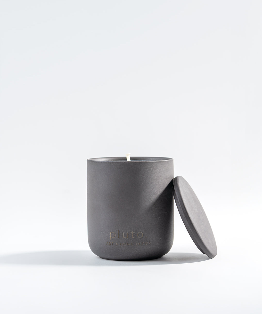 Pepe Nero, wooden wick soy wax candle, hand-poured in Dubai by pluto.