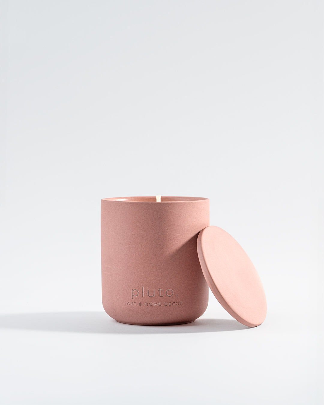 Toscana, wooden wick soy wax candle, hand-poured in Dubai by pluto.