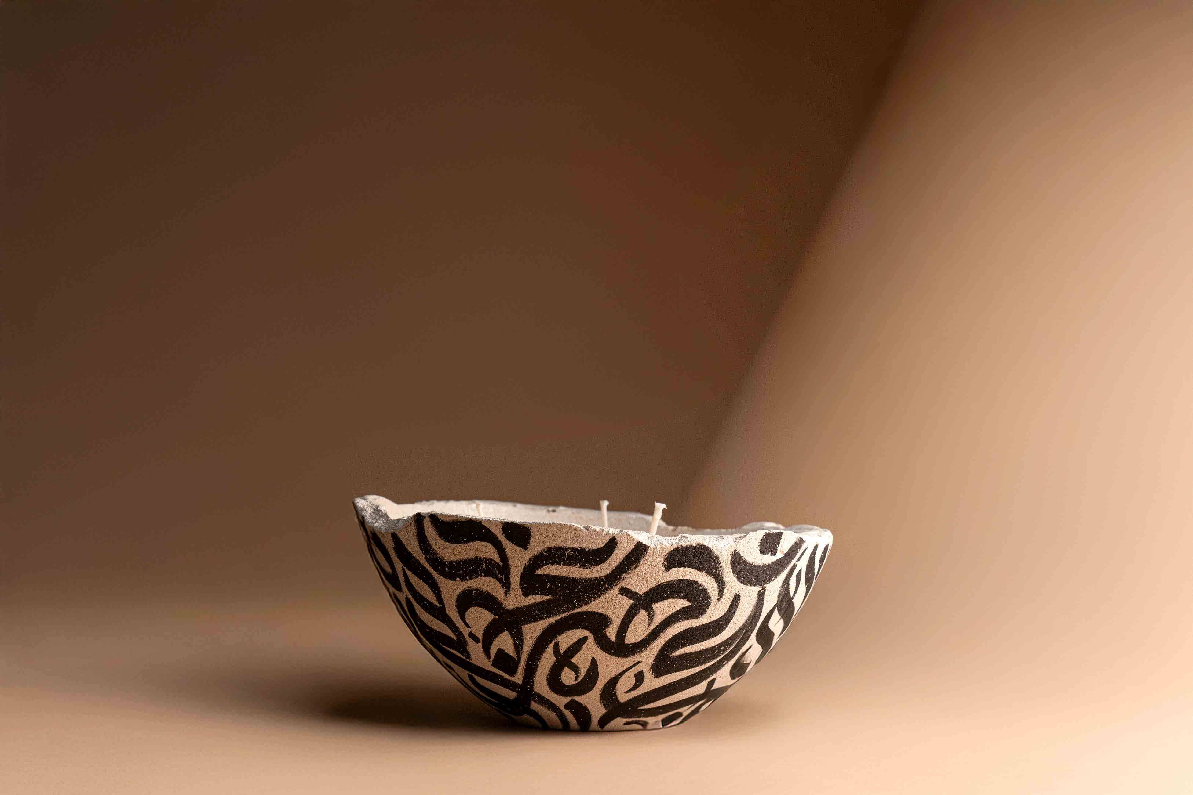 Layali Collection Eries candle, Eries bowl candle by pluto., hand-finished in Dubai