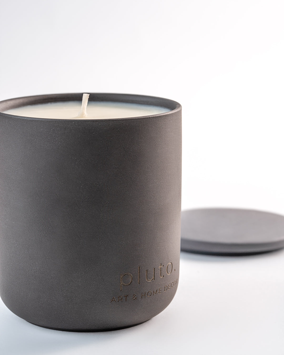 Pepe Nero, Venetia wooden wick candle by pluto., Dubai