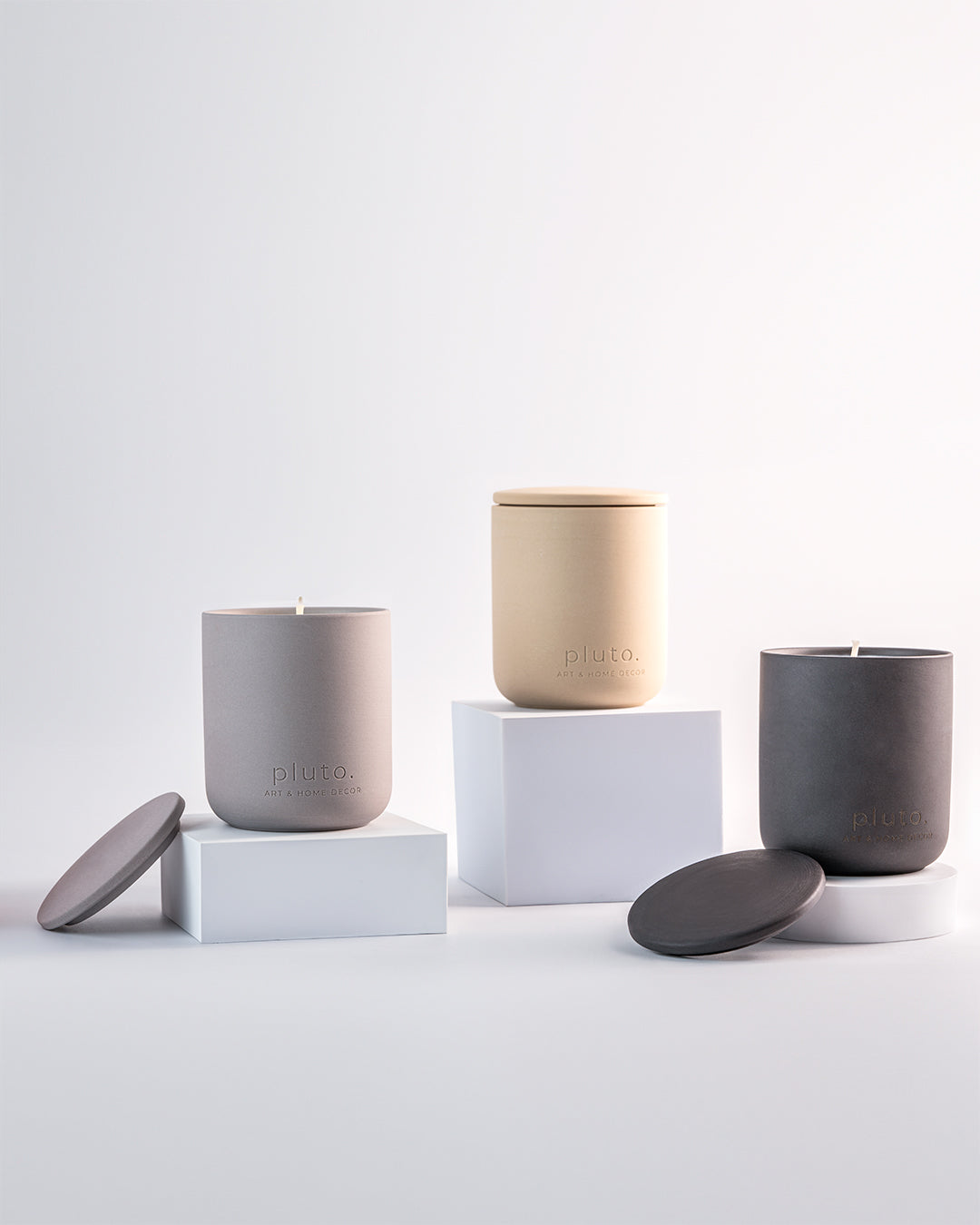 Tobacco & Vanille, Venetia wooden wick candle by pluto., Dubai