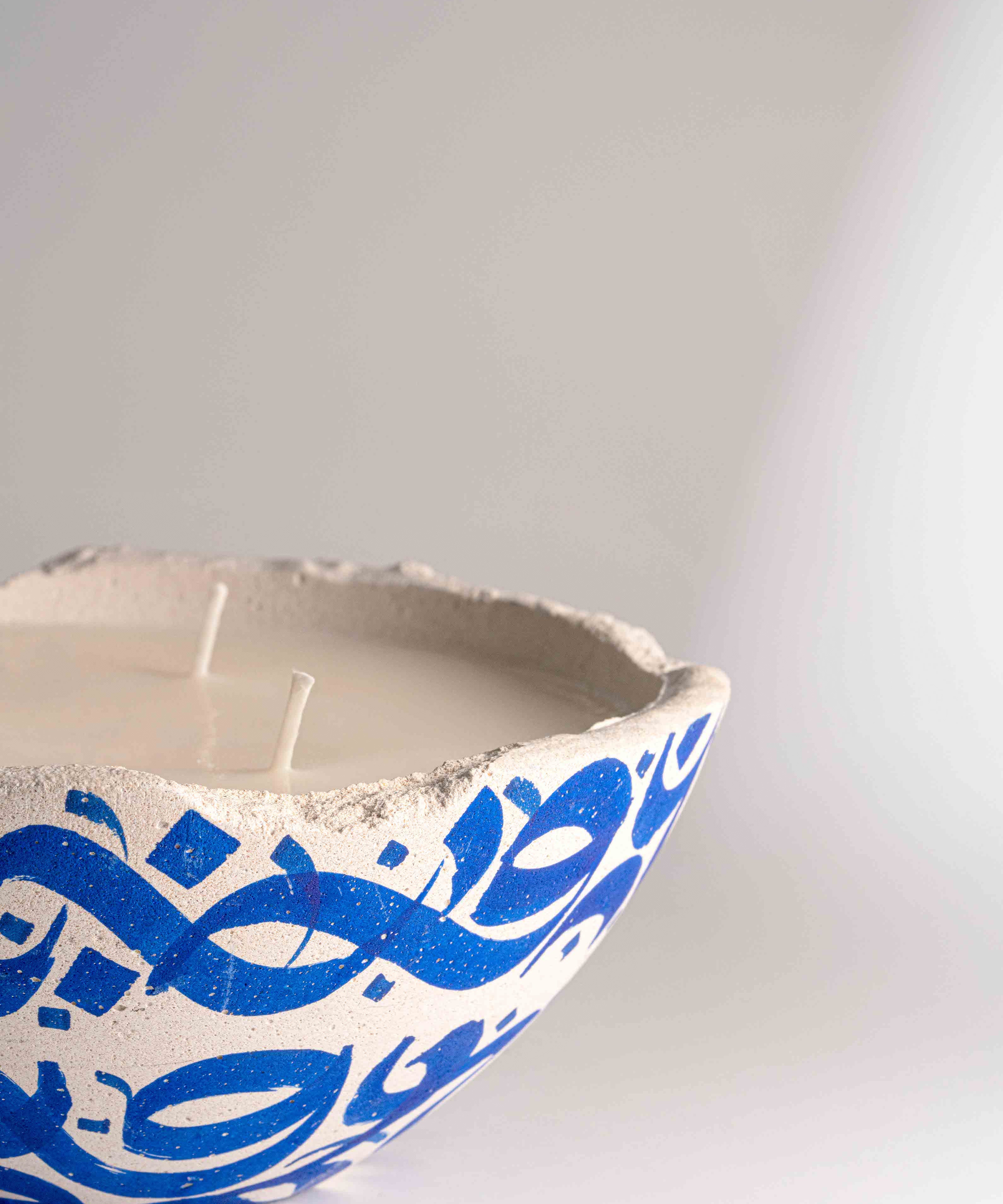 Layali Collection Eries candle, Eries bowl candle by pluto., hand-finished in Dubai