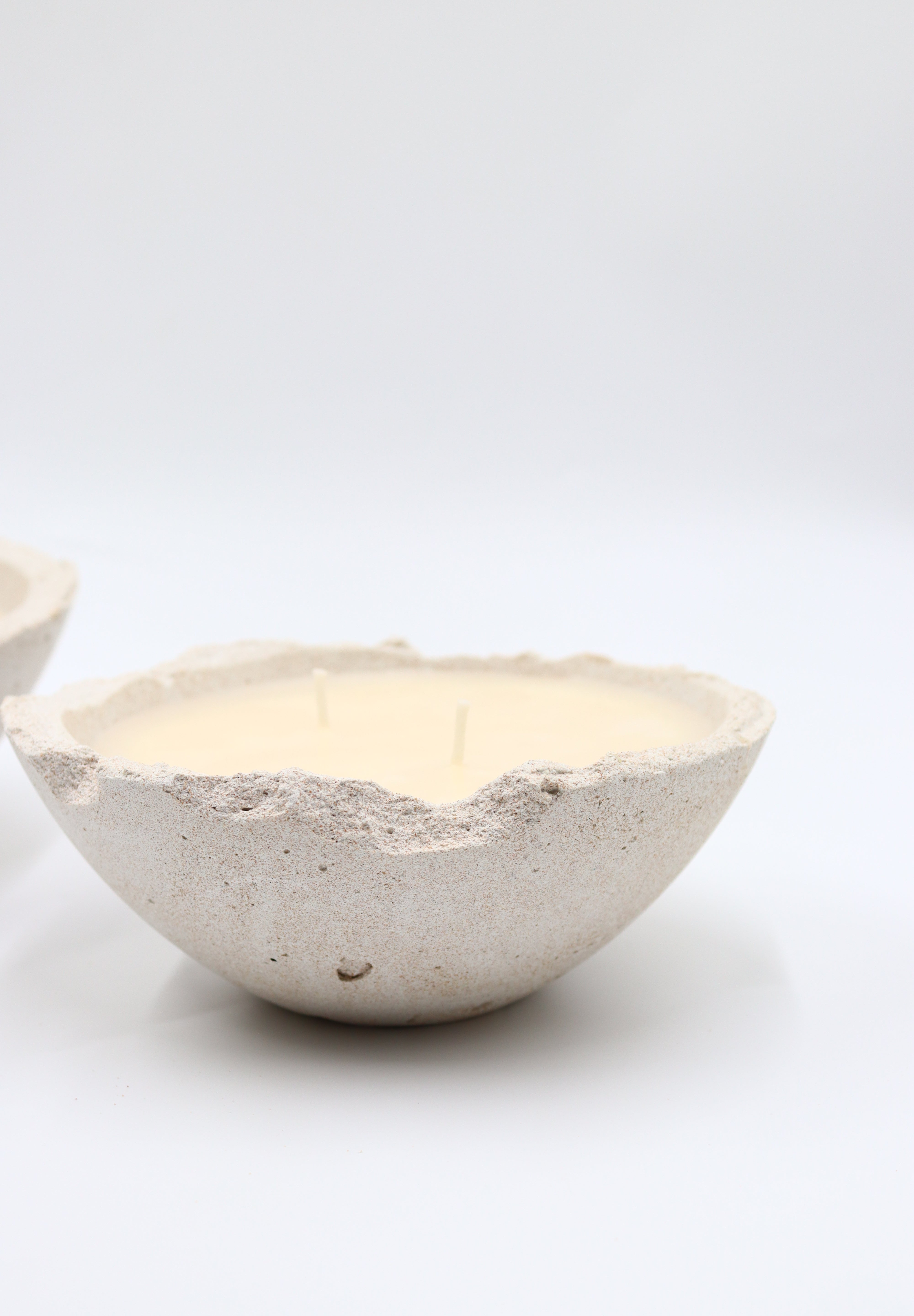 Black Fig & Vetiver, hand-poured soy wax candle in sculptural Eries bowl, pluto. Dubai