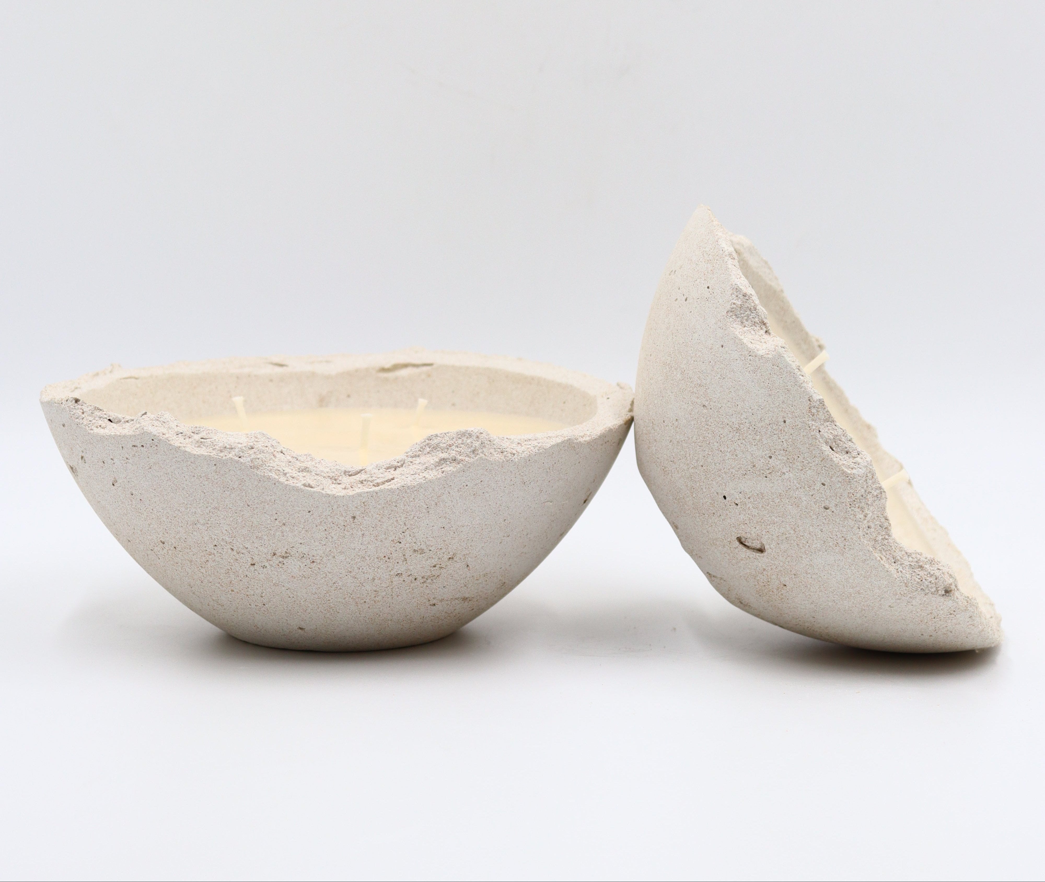 Black Fig & Vetiver, Eries bowl candle by pluto., hand-finished in Dubai