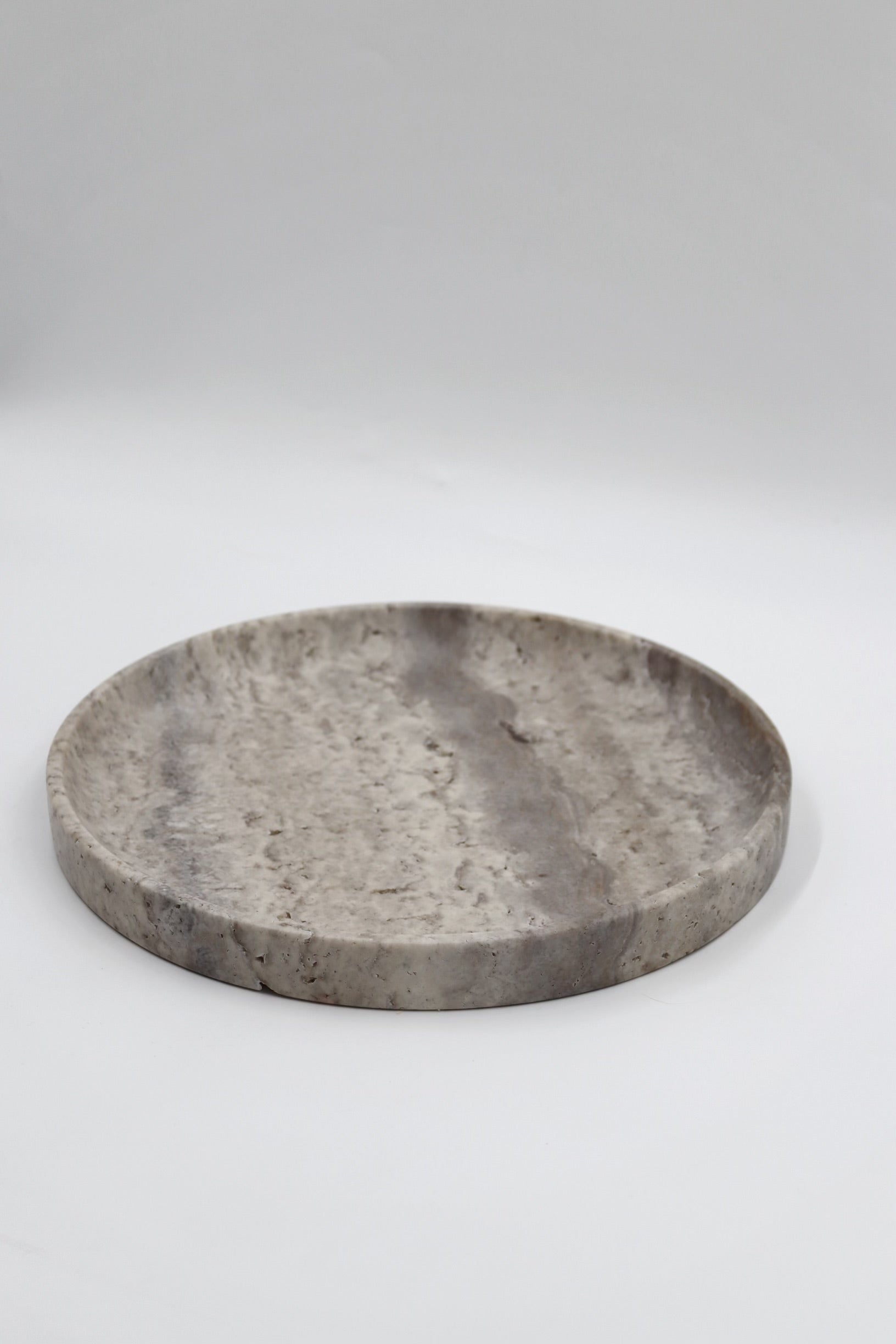 Kastanos- silver travertine tray, hand-finished home decor by pluto. Dubai