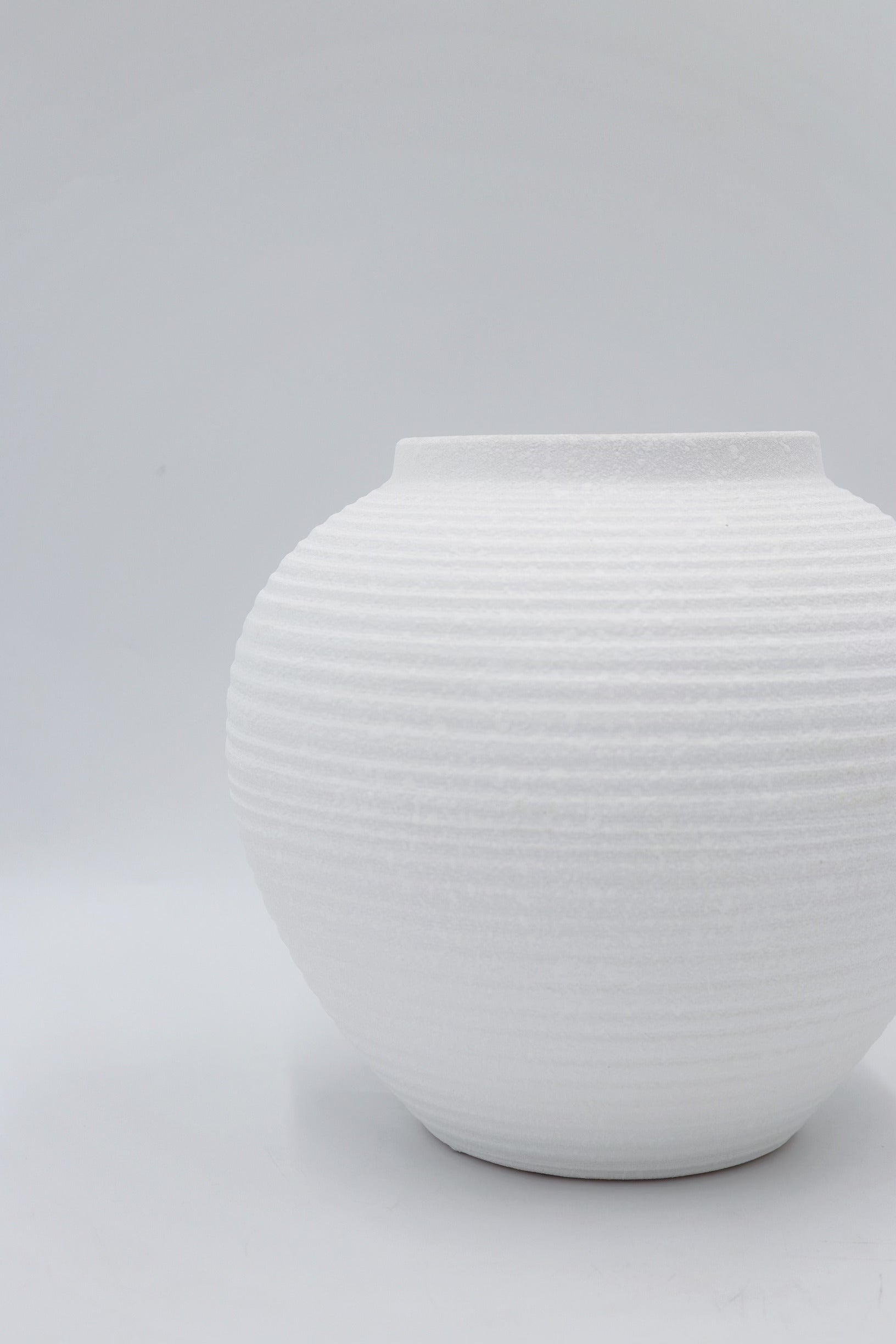 Elyse Vase, pluto. home decor vase, made in Dubai