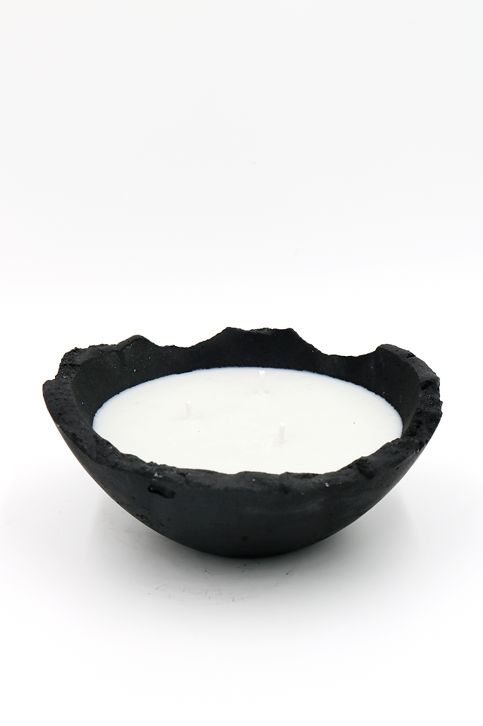 Cuban Tobacco & Oak, Eries bowl candle by pluto., hand-finished in Dubai