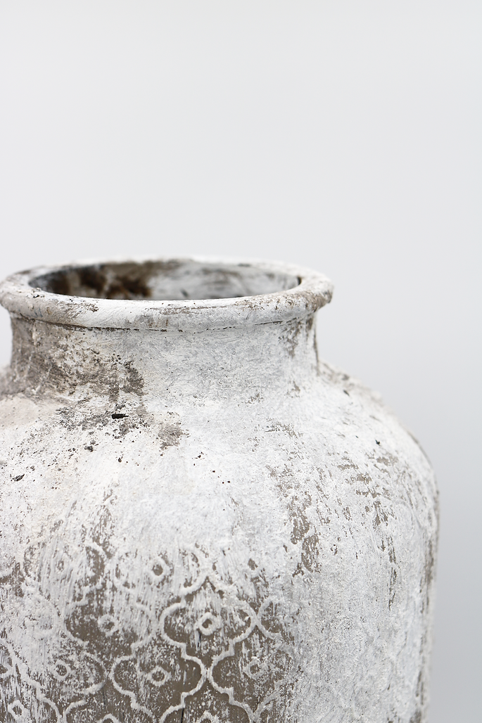 Akilah vase in Stone, pluto. home decor vase, made in Dubai