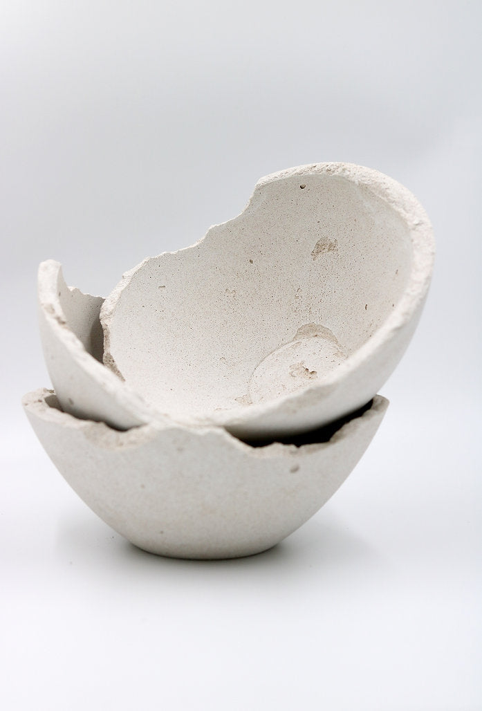 Large Eries bowl, hand-poured soy wax candle in sculptural Eries bowl, pluto. Dubai