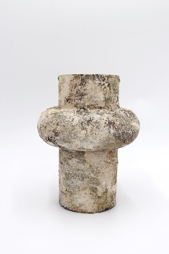 Rhia vase, pluto. home decor vase, made in Dubai