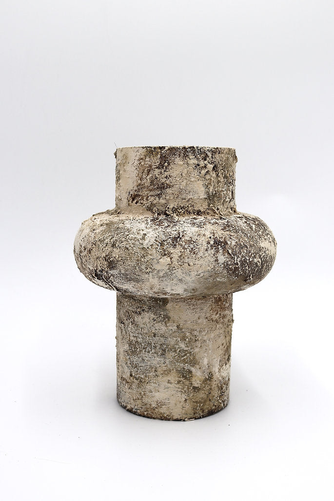 Rhia vase, hand-finished sculptural vase by pluto. Dubai