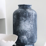 Akilah vase in Ebony black, pluto. home decor vase, made in Dubai