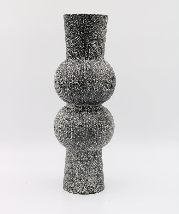 Charon vase in Black, hand-finished sculptural vase by pluto. Dubai