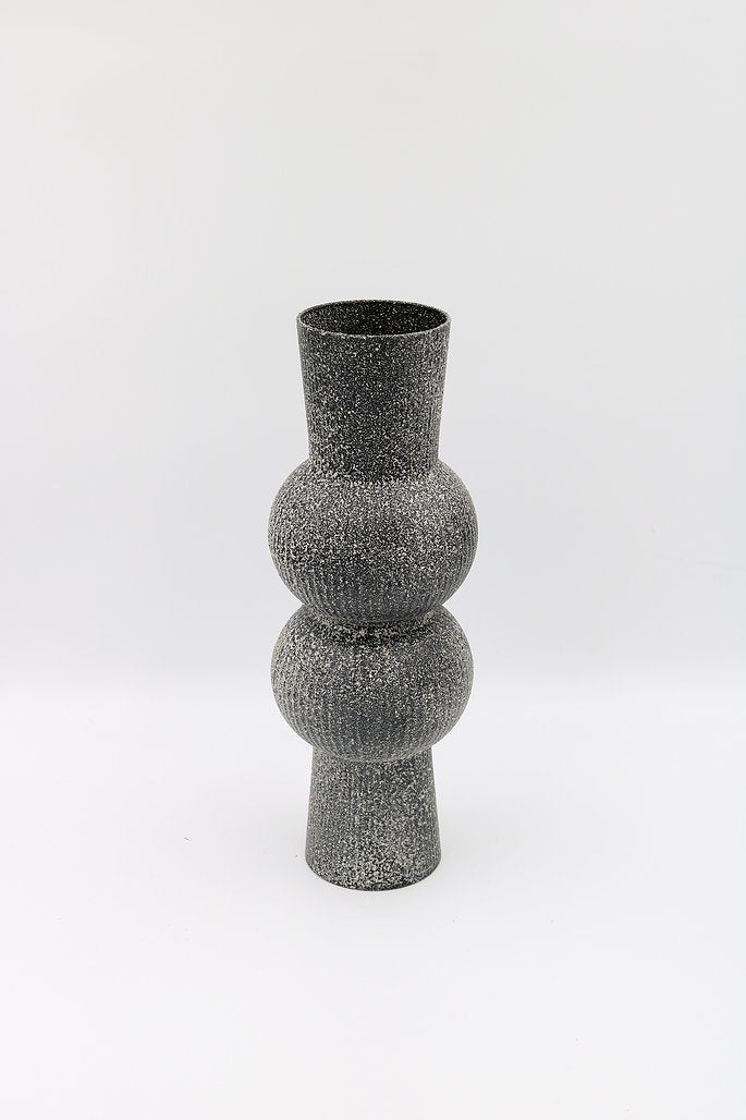 Charon vase in Black, pluto. home decor vase, made in Dubai