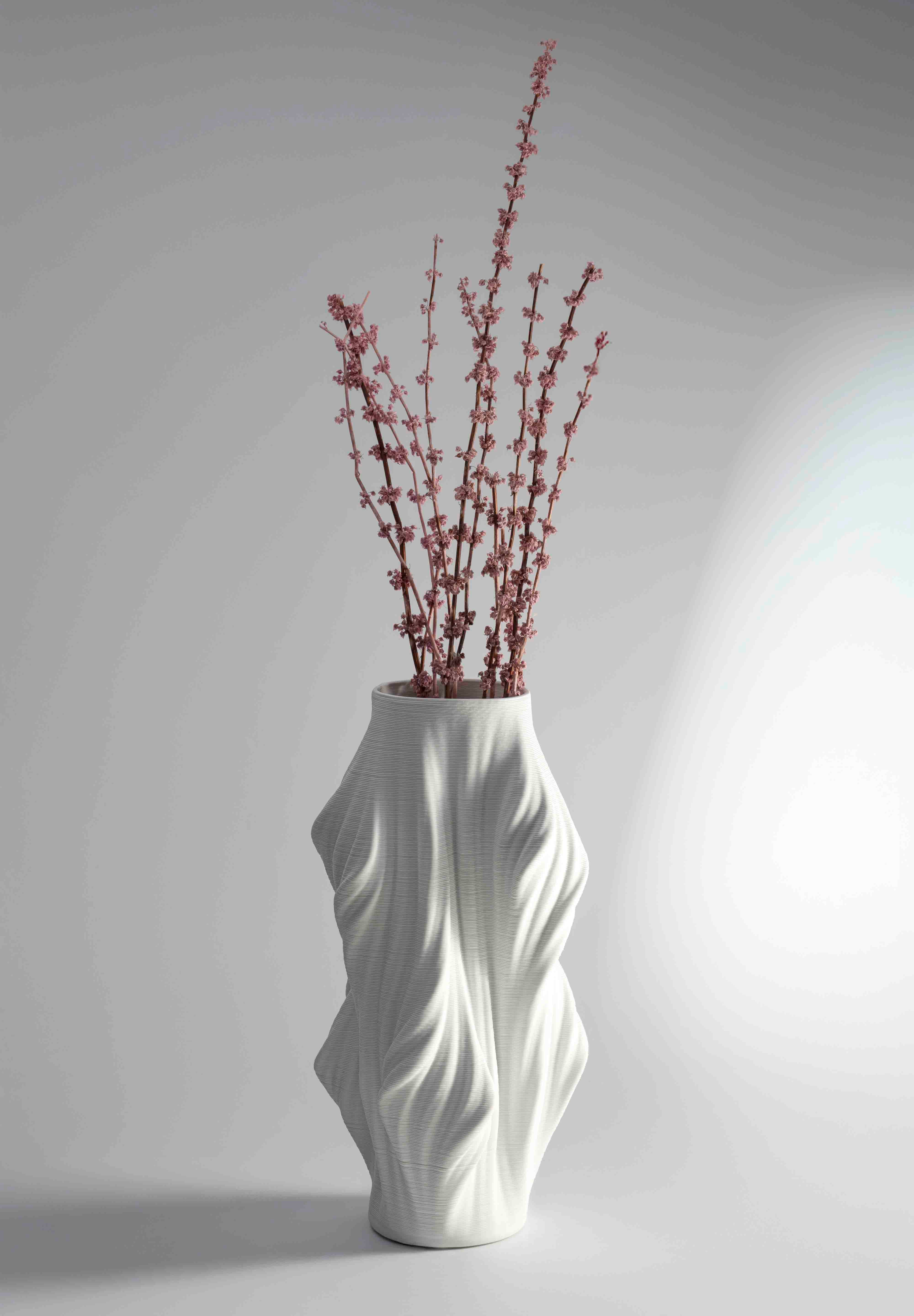 Sophia vase, pluto. home decor vase, made in Dubai
