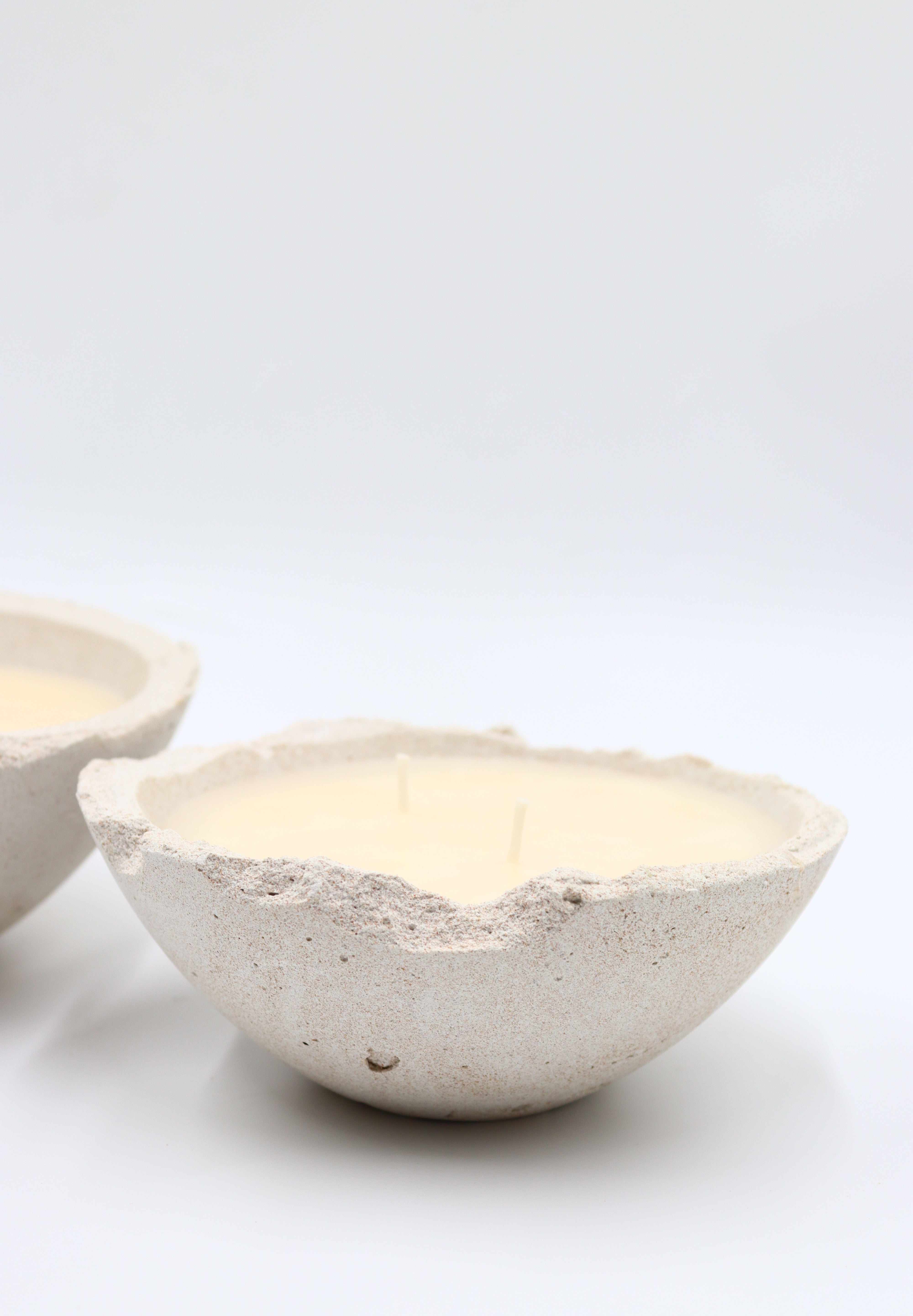 Cuban Tobacco & Oak, hand-poured soy wax candle in sculptural Eries bowl, pluto. Dubai